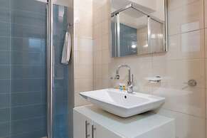 Petralona Dazzling top Floor 2BD AP