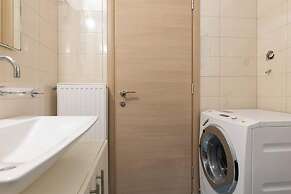 Petralona Dazzling top Floor 2BD AP