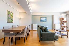 Petralona Dazzling top Floor 2BD AP