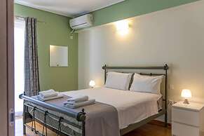 Petralona Dazzling top Floor 2BD AP