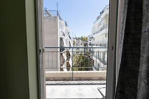 Petralona Dazzling top Floor 2BD AP