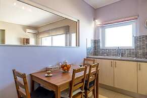 Petralona Dazzling top Floor 2BD AP