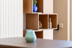 Petralona Dazzling top Floor 2BD AP