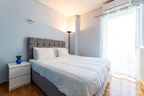Petralona Dazzling top Floor 2BD AP