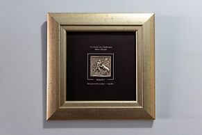 Petralona Dazzling top Floor 2BD AP