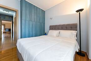 Petralona Dazzling top Floor 2BD AP