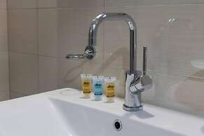 Petralona Dazzling top Floor 2BD AP