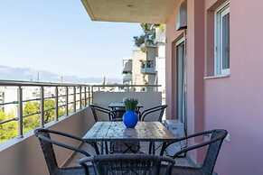 Petralona Dazzling top Floor 2BD AP