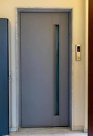 Cozy top Floor Flat Petralona