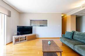 Cozy top Floor Flat Petralona