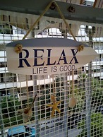 ONE Block From the sea Family House at Floisvos