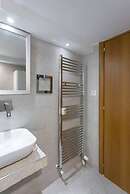 ONE Block From the sea Family House at Floisvos