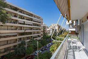 ONE Block From the sea Family House at Floisvos