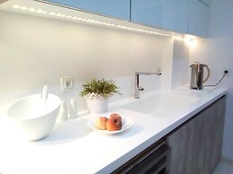 ONE Block From the sea Family House at Floisvos