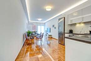 Koukaki lux 2BD 1master ap Next to Acropolis
