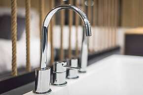 Small Minimal Paradise in the Center of the City