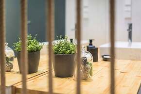 Small Minimal Paradise in the Center of the City