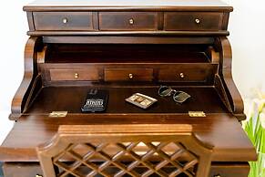 Luxury Flat at Archaeological Museum