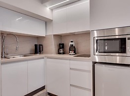 Nancy s Studio at Metro Petralona