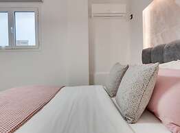 Nancy s Studio at Metro Petralona