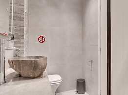 Nancy s Studio at Metro Petralona