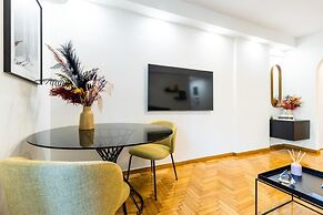 Bright and Stylish Apartment in Palaio Faliro