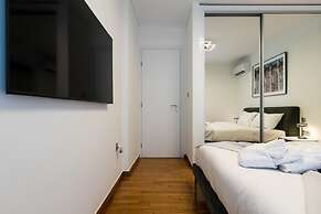 Bright and Stylish Apartment in Palaio Faliro