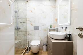 Bright and Stylish Apartment in Palaio Faliro
