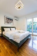 Bright and Stylish Apartment in Palaio Faliro