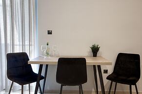 Sweet and Modern Flat at Palaio Faliro