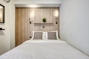 Sweet and Modern Flat at Palaio Faliro