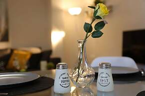 Penthouse lux Flat With 2 bd Next to Larissis