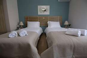 Penthouse lux Flat With 2 bd Next to Larissis