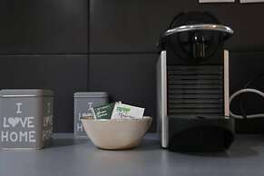 Penthouse lux Flat With 2 bd Next to Larissis