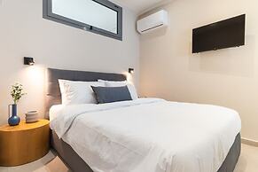 Charming Minimal apt in the Center of Glyfada