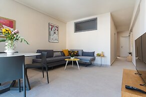 Charming Minimal apt in the Center of Glyfada