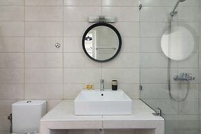 Sunny Paradise in the Heart of Athens