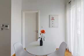 Sunny Paradise in the Heart of Athens