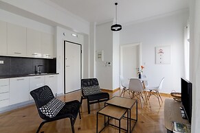Sunny Paradise in the Heart of Athens