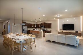 Fun and Relax 10 Bed Home Pool Themed Rooms