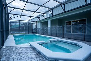 Fun and Relax 10 Bed Home Pool Themed Rooms