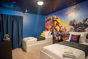 Fun and Relax 10 Bed Home Pool Themed Rooms