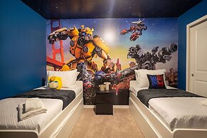 Fun and Relax 10 Bed Home Pool Themed Rooms