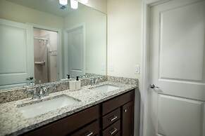 Stunning 10 Bed Home With Themed Rooms Pool