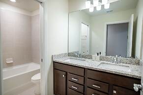 Stunning 10 Bed Home With Themed Rooms Pool