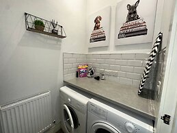 Stylish Apartment Free Parking