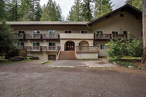 Mt Baker Lodging Condo - Perfect for Smaller Families on the Go