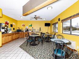 GrandStay Hotel & Suites