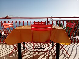 Bright and Panoramic Two-room Apartment