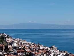 Bright and Panoramic Two-room Apartment